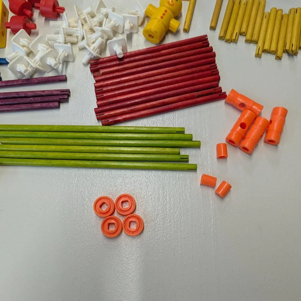 Vintage The Original Tinkertoy Super Set by Playskool 112 Pieces